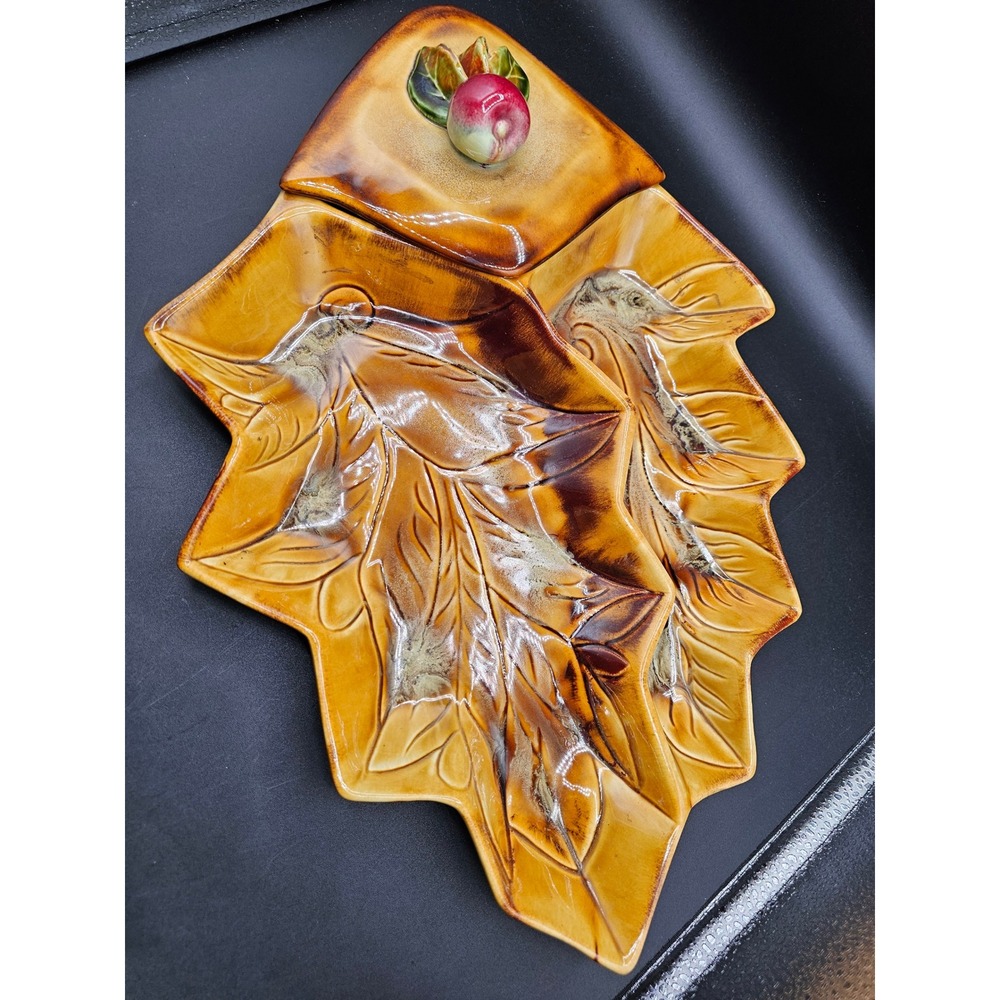 Vintage Enchanto California Ceramic Leaf Divided Serving Dish Apple Lid B109 AB